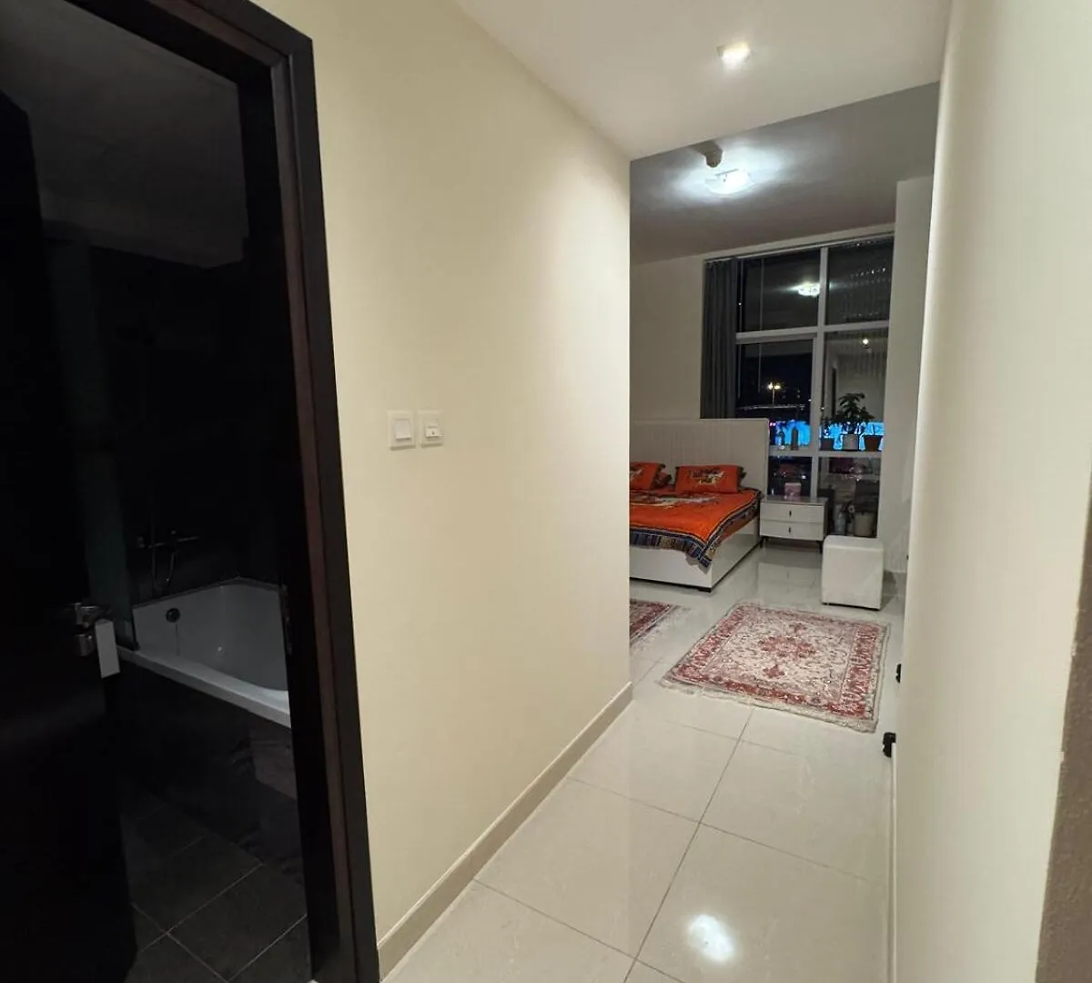Elegant Master Suite With View Dubai 0*,